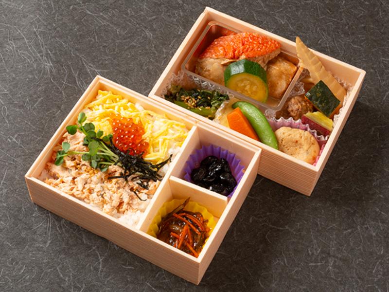 金目鯛煮つけ二段御膳　ほぐしシャケとイクラ飯