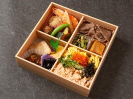 松花堂牛すき焼き・旬魚幽庵焼き　ほぐしシャケとイクラご飯
