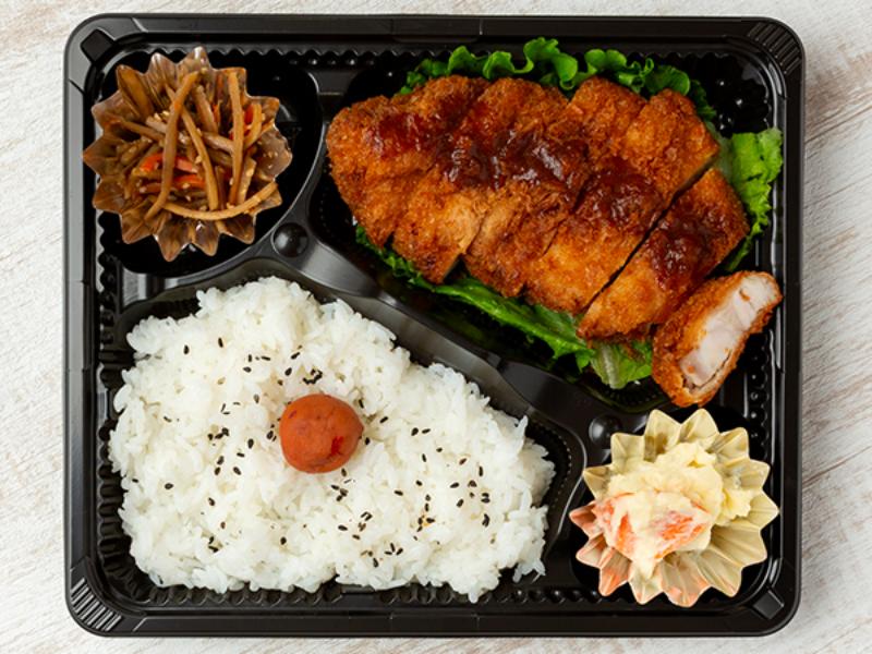 厚切りとんかつ弁当