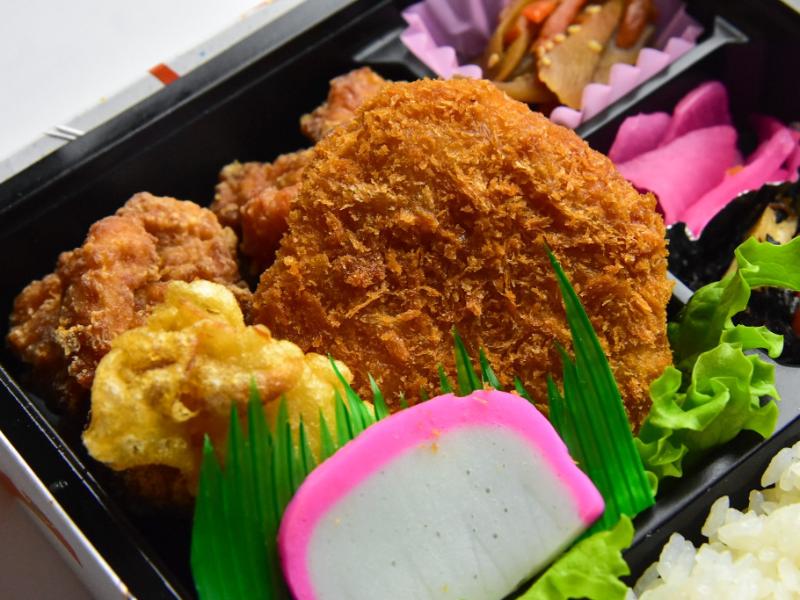 旭屋チキンカツ弁当