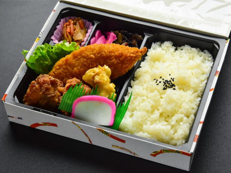 旭屋白身フライ弁当