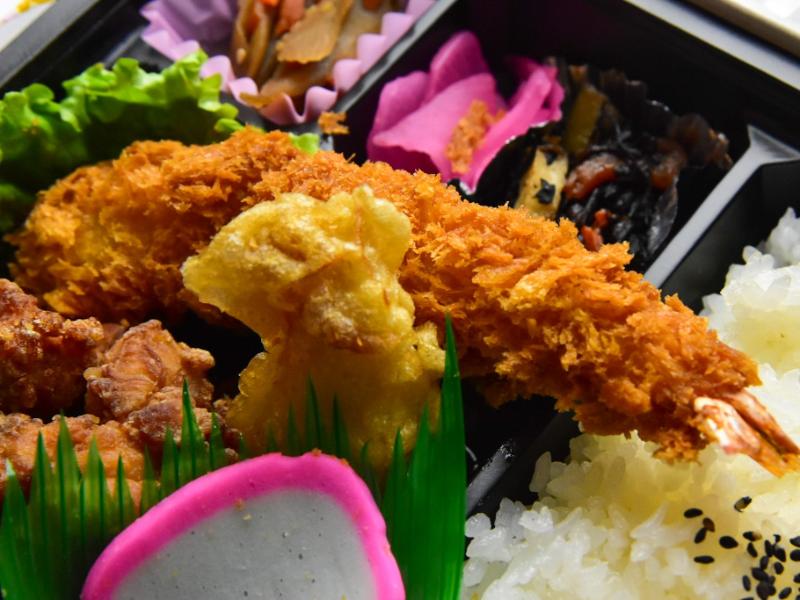 旭屋エビフライ弁当