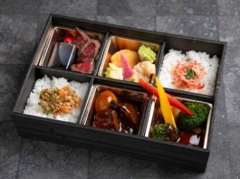 じっくり煮込んだ熟成牛のやわらかビーフシチュー と特選牛ステーキロマネスコ添え