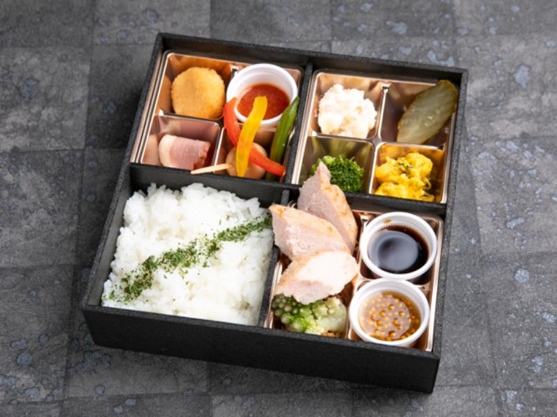 ポークソテーとミニクロケット〜2種のソースで〜