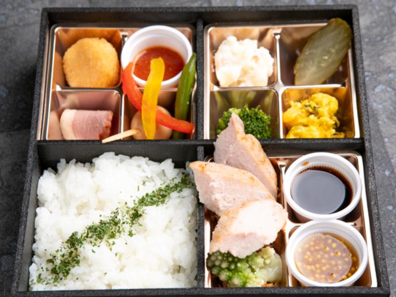 ポークソテーとミニクロケット〜2種のソースで〜