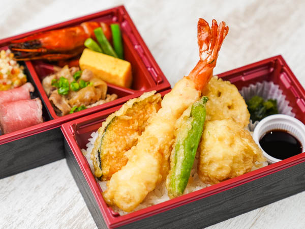 にぎわい二段弁当 天ぷら甘辛柚子胡椒タレ