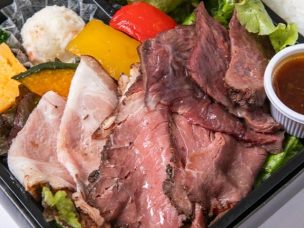 厳選ブラックアンガスサーロインステーキ＆ローストポーク＆ローストビーフ