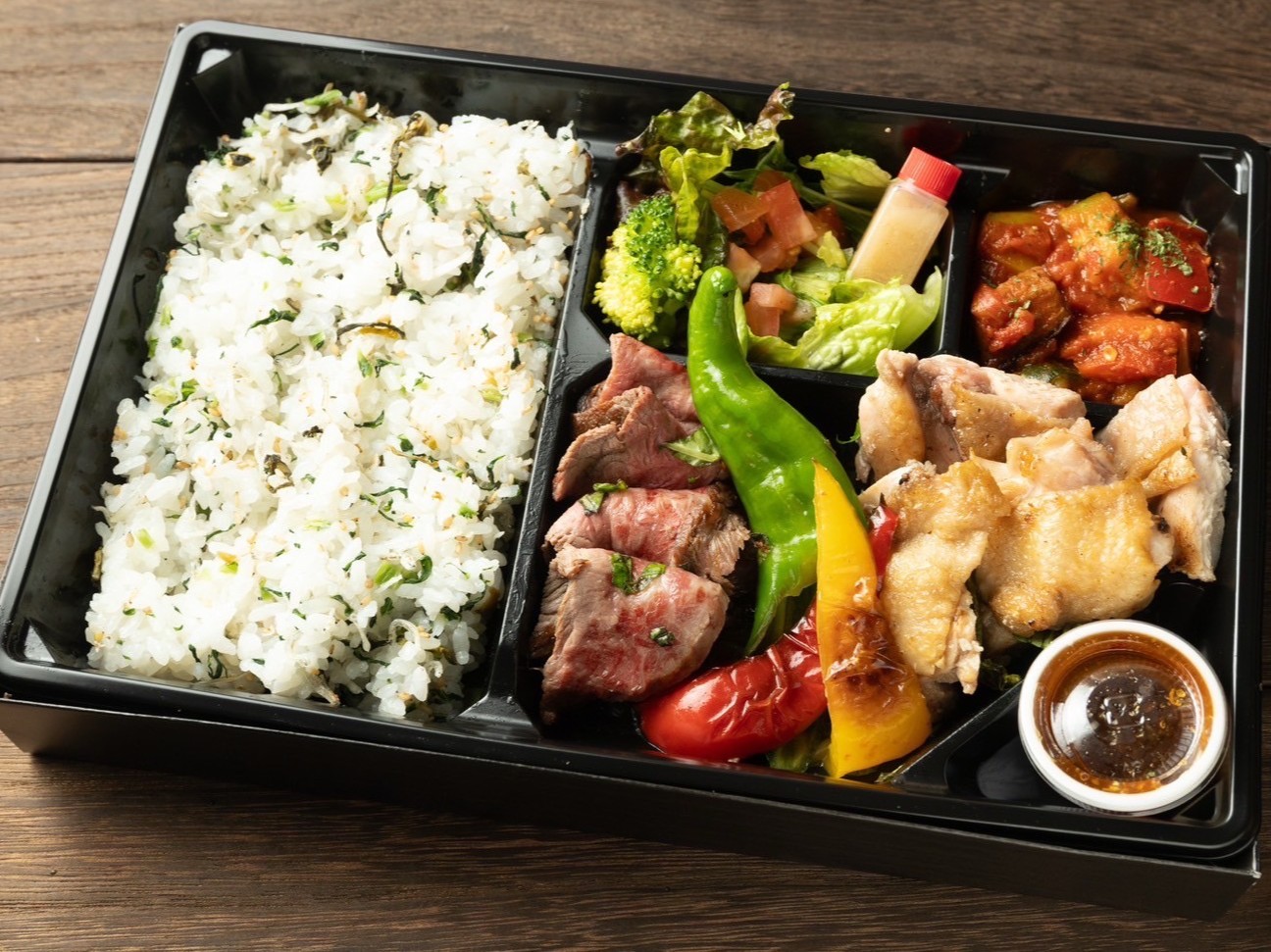 黒毛和牛ローストビーフとチキンステーキ〜野沢菜ご飯〜