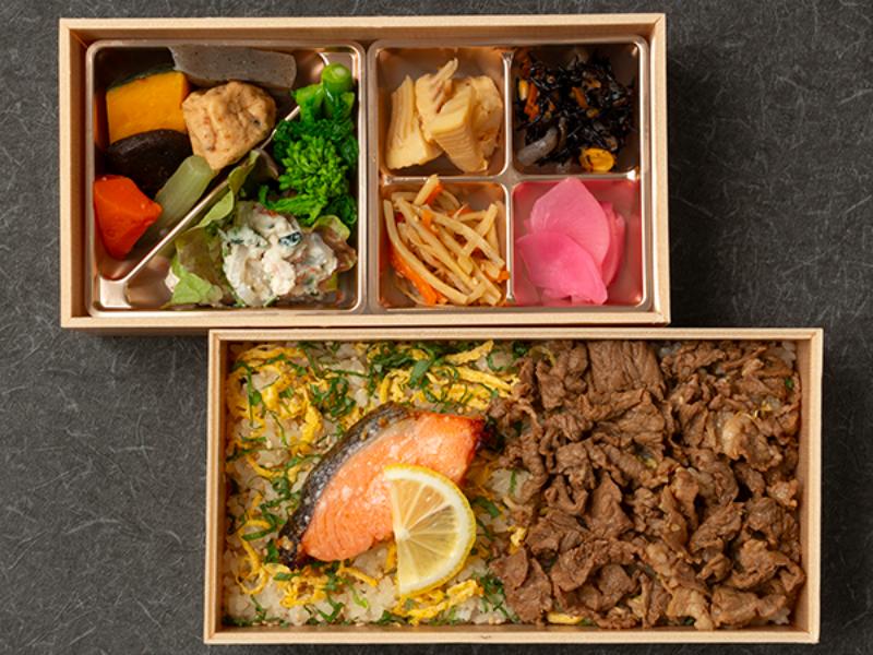 牛煮込みと鮭こうじ焼の豪華W御膳