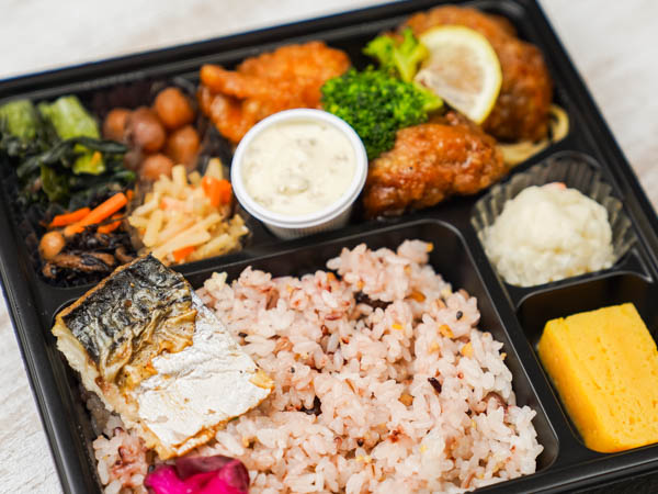 将軍弁当 ～鶏南蛮と焼きさば～