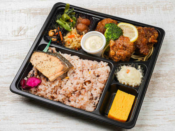 将軍弁当 ～鶏南蛮と焼き鮭～