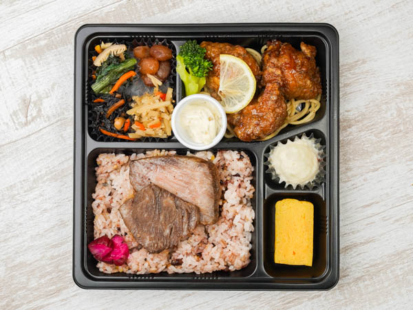 大将軍弁当 ～鶏南蛮と飛騨牛ステーキ～