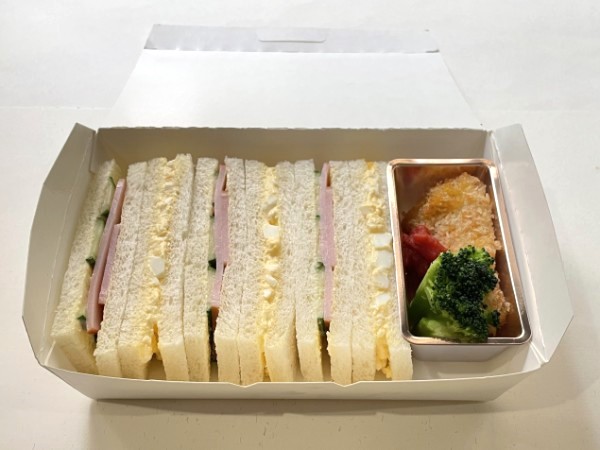 ベレット（ロースカツ）