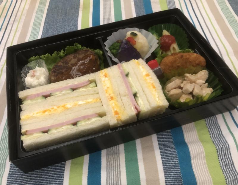 デラックスサンド