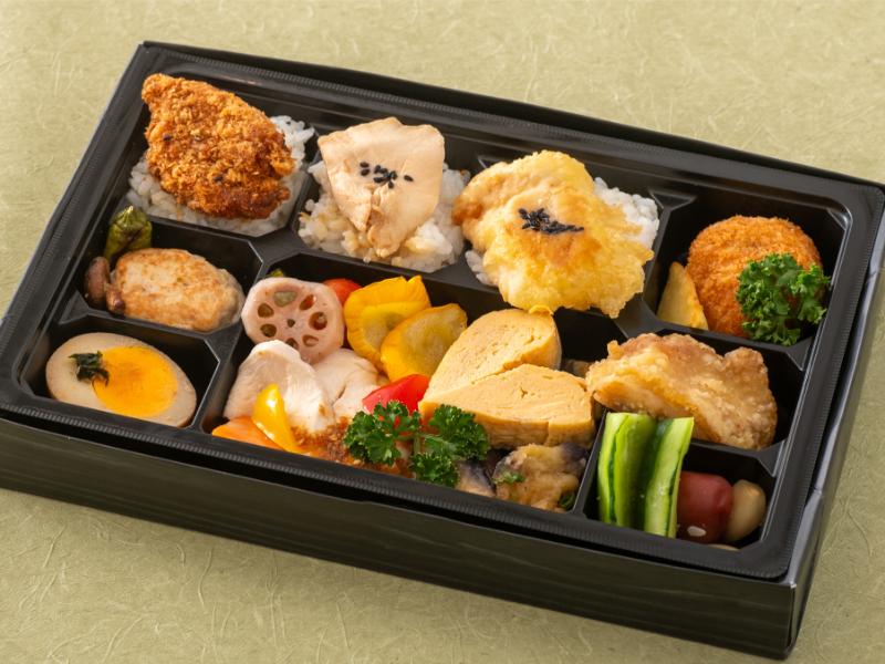 阿波尾鶏彩り松花堂御膳