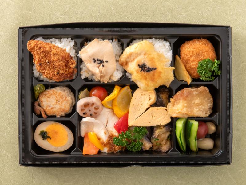 阿波尾鶏彩り松花堂御膳