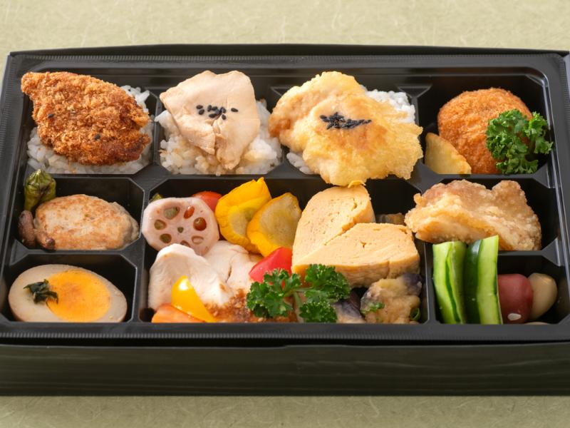 阿波尾鶏彩り松花堂御膳