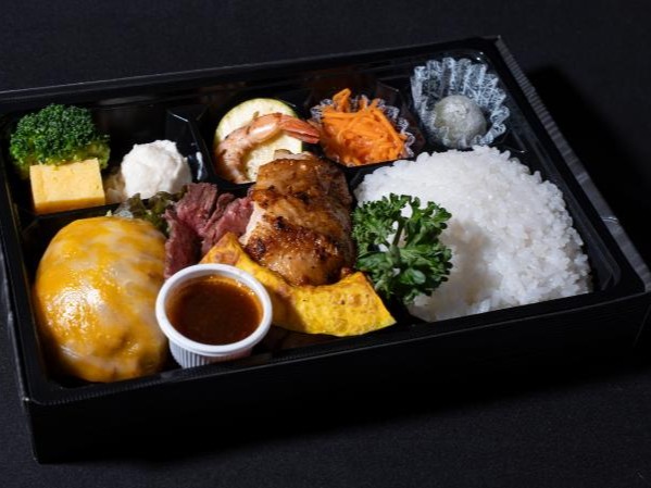 ゴルビージャックチーズバーグ＆タンドリーBBQチキン＆牛ハラミ【9月1日～11月30日】