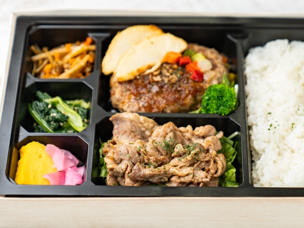 ハンバーグと焼肉御膳