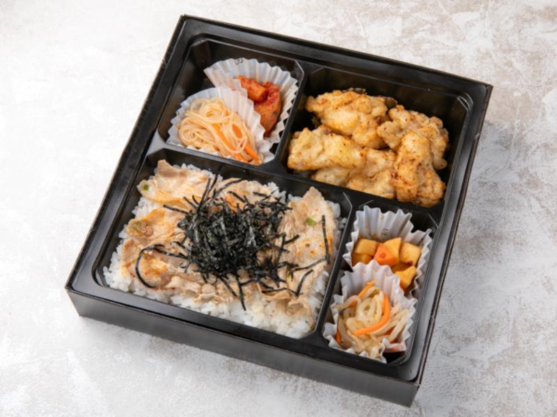 【豪快2品】国産豚ネギ塩ダレ＆鶏の辛口特製スパイス
