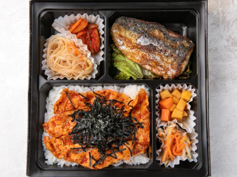 【肉×魚】牛バラの辛酢焼肉＆鯖照り焼き