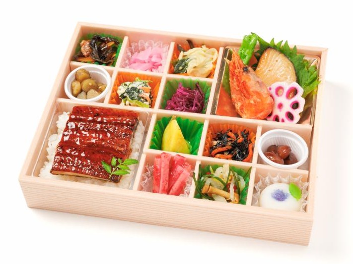 鰻重と銀だら柚庵焼きの十二菜折詰