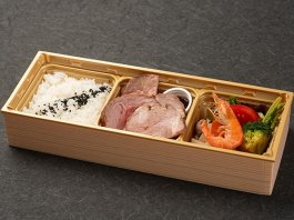 低温調理のレアチャーシュー弁当