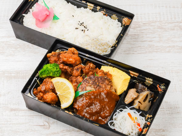 厳選ハンバーグと塩唐揚げSP弁当