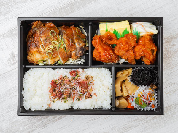 三元豚カルビステーキとヤンニョムチキン御膳