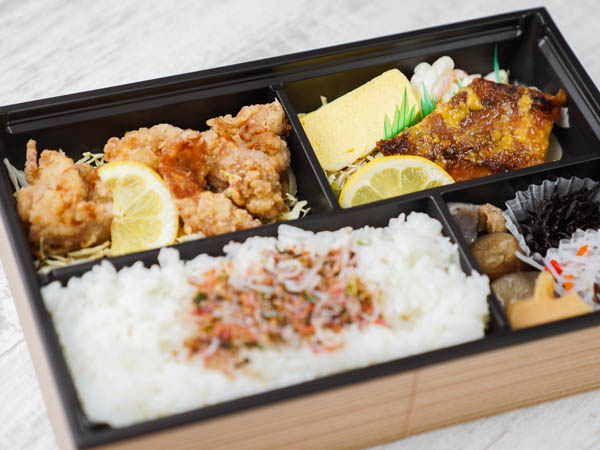 赤魚の西京焼きと塩唐揚げ御膳