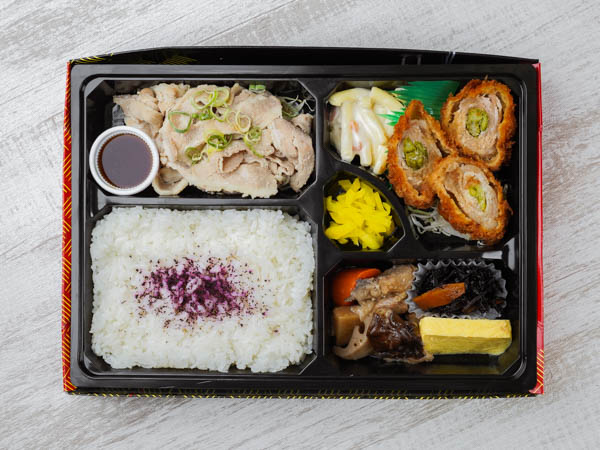 豚しゃぶとアスパラ豚巻きカツダブル弁当