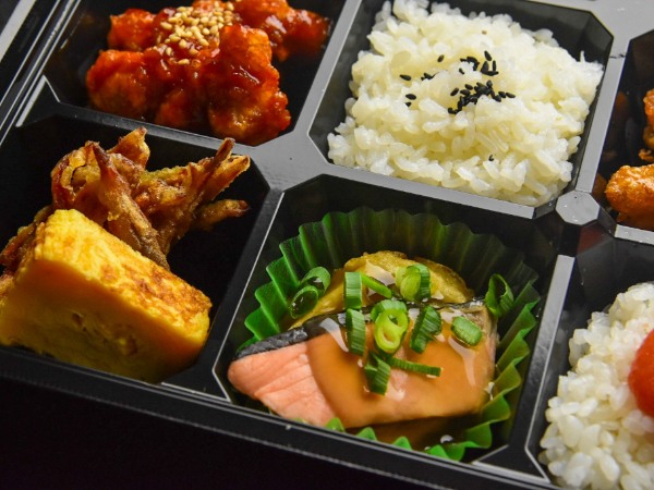 ごちそう９マス幕ノ内弁当