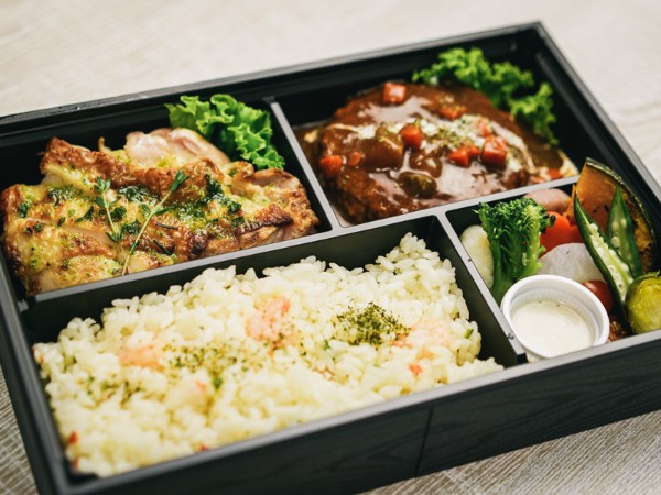 煮込みハンバーグ＆チキンの香草焼き弁当