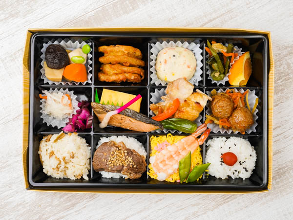 十二割和風幕の内【焼肉御飯＆海老ちらし】