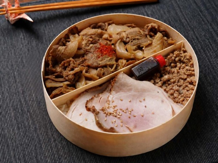 薄切り 炭火焼き ローストポーク＆焼肉わっぱ弁当