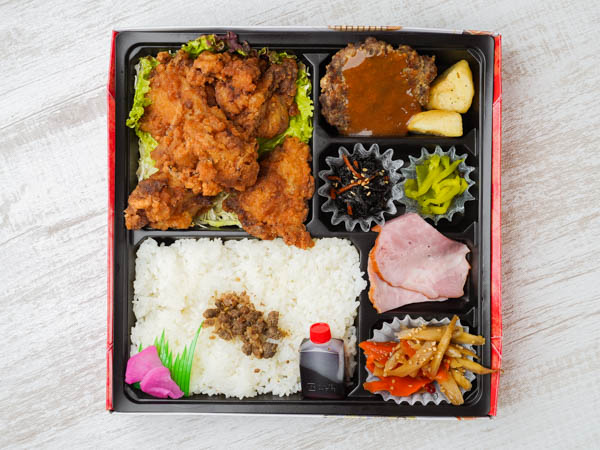 秘伝の唐揚げ＆黒毛和牛手ごねハンバーグステーキ弁当