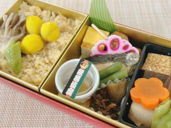 【9・10月限定】観劇弁当～舞茸と栗五目御飯～