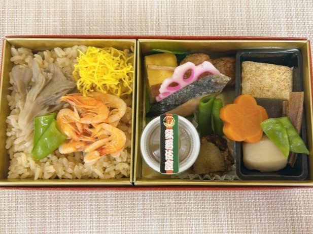 11月12月限定　観劇弁当～桜えびと舞茸五目御飯～