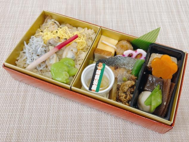 春季限定（3月4月）観劇弁当～煮あさりとシラスの五目御飯～