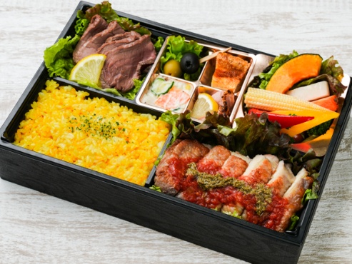 ターメリックライスと特選ローストチキン御膳