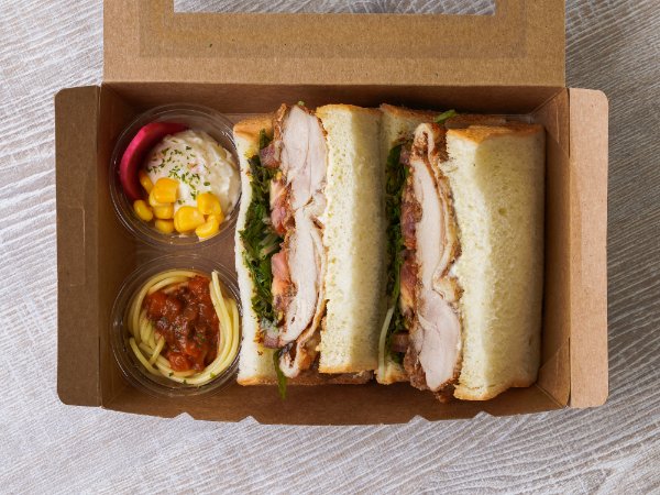 バジルチキンサンド