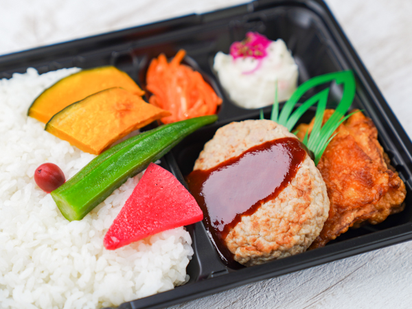 Deliランチ フライドチキン＆ハンバーグ