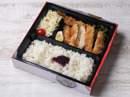 ロースかつ＆海老フライ弁当（小）