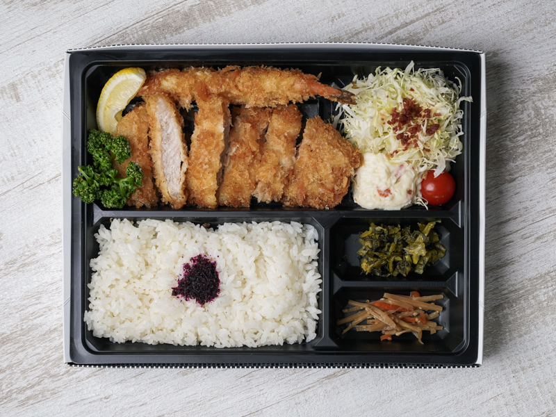 もち豚とんかつ弁当（海老あり）