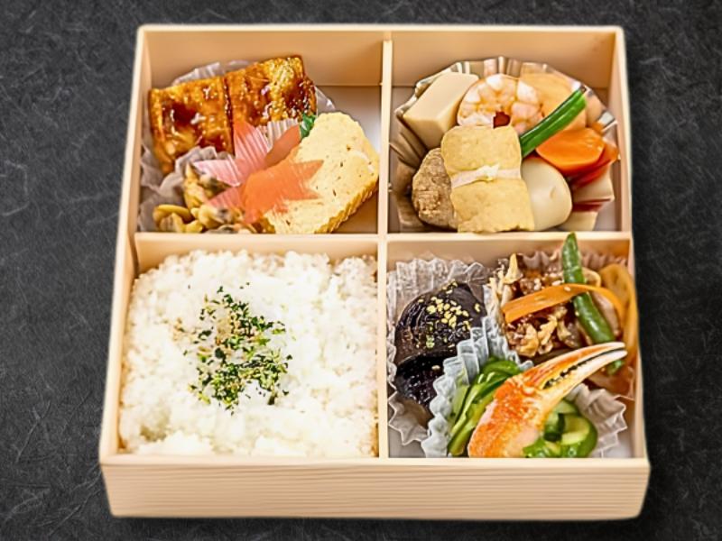 松花堂弁当絢華（けんか）