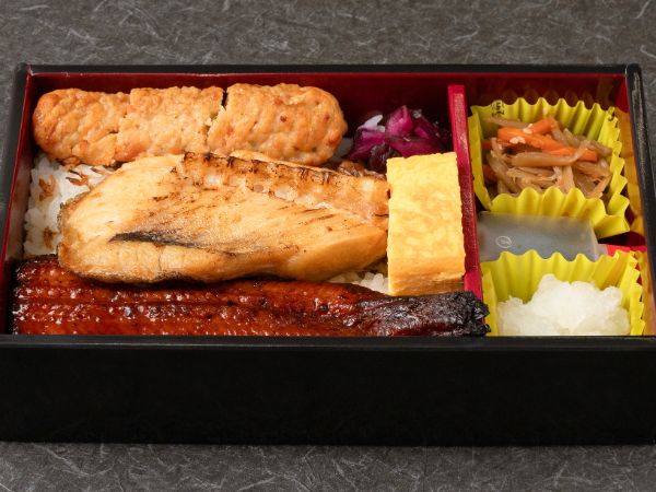 熟成銀だらの干物と鰻の豪華弁当