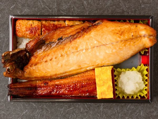熟成トロ鯖と鰻の豪華弁当