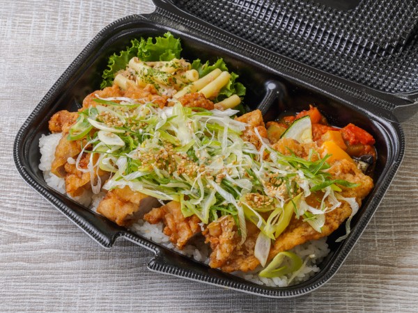 一枚揚げ鶏の自家製葱ソース弁当