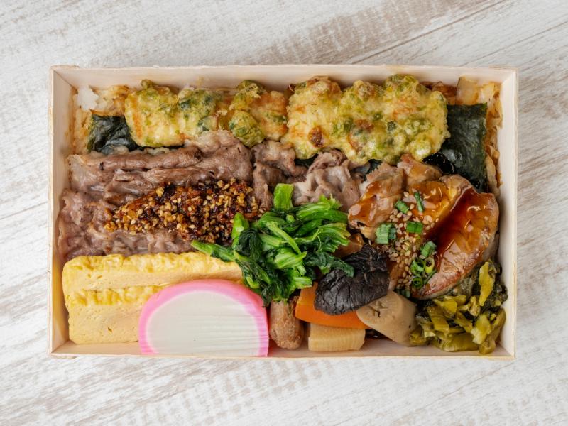 国産黒毛和牛あぶり焼きとポークステーキ海苔弁当