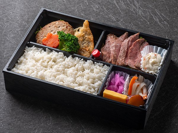 特選牛ステーキとハンバーグ弁当